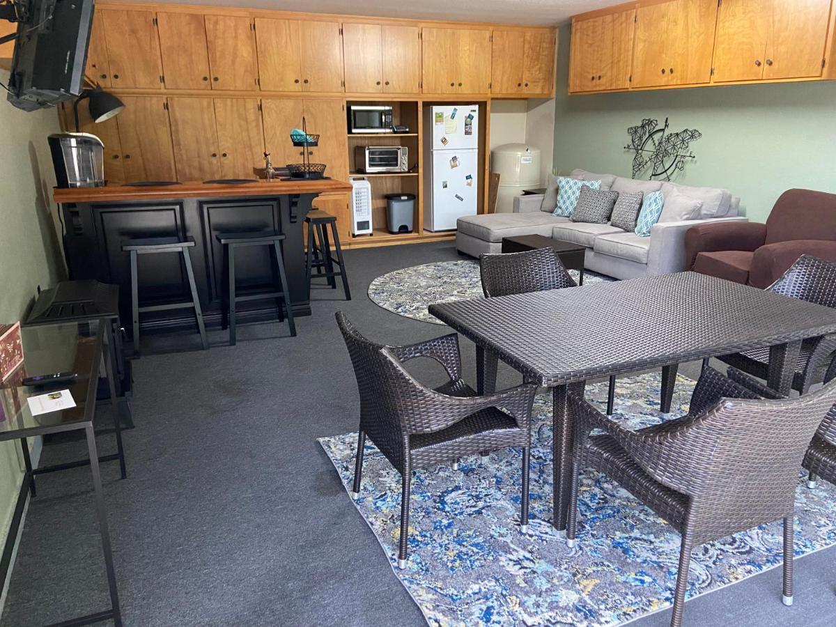 Kin House Guest Suite Oakhurst Exteriör bild