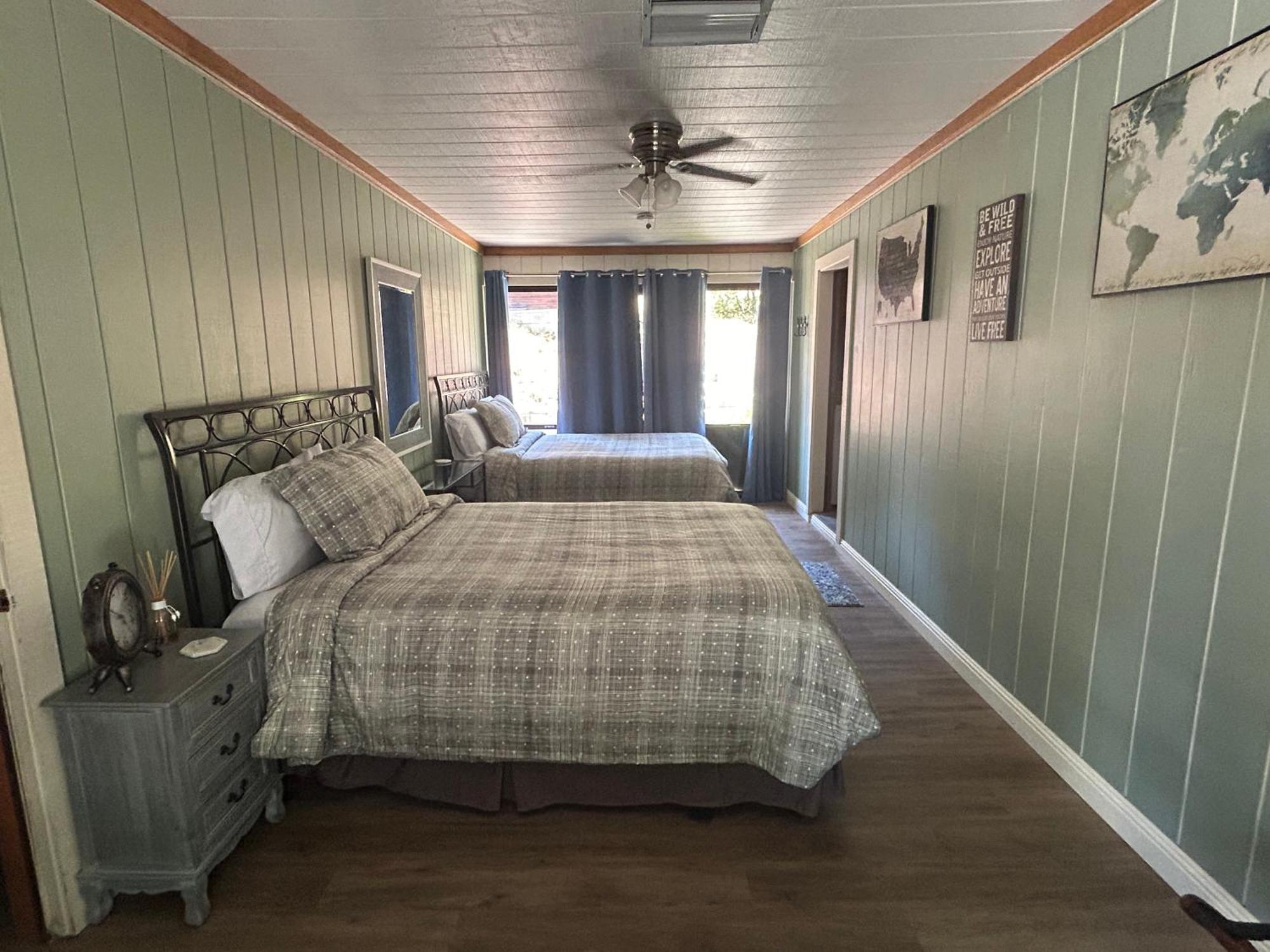 Kin House Guest Suite Oakhurst Exteriör bild