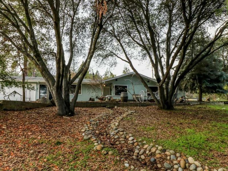 Kin House Guest Suite Oakhurst Exteriör bild